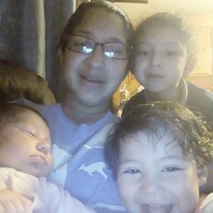 Meet your Posher, Kenia